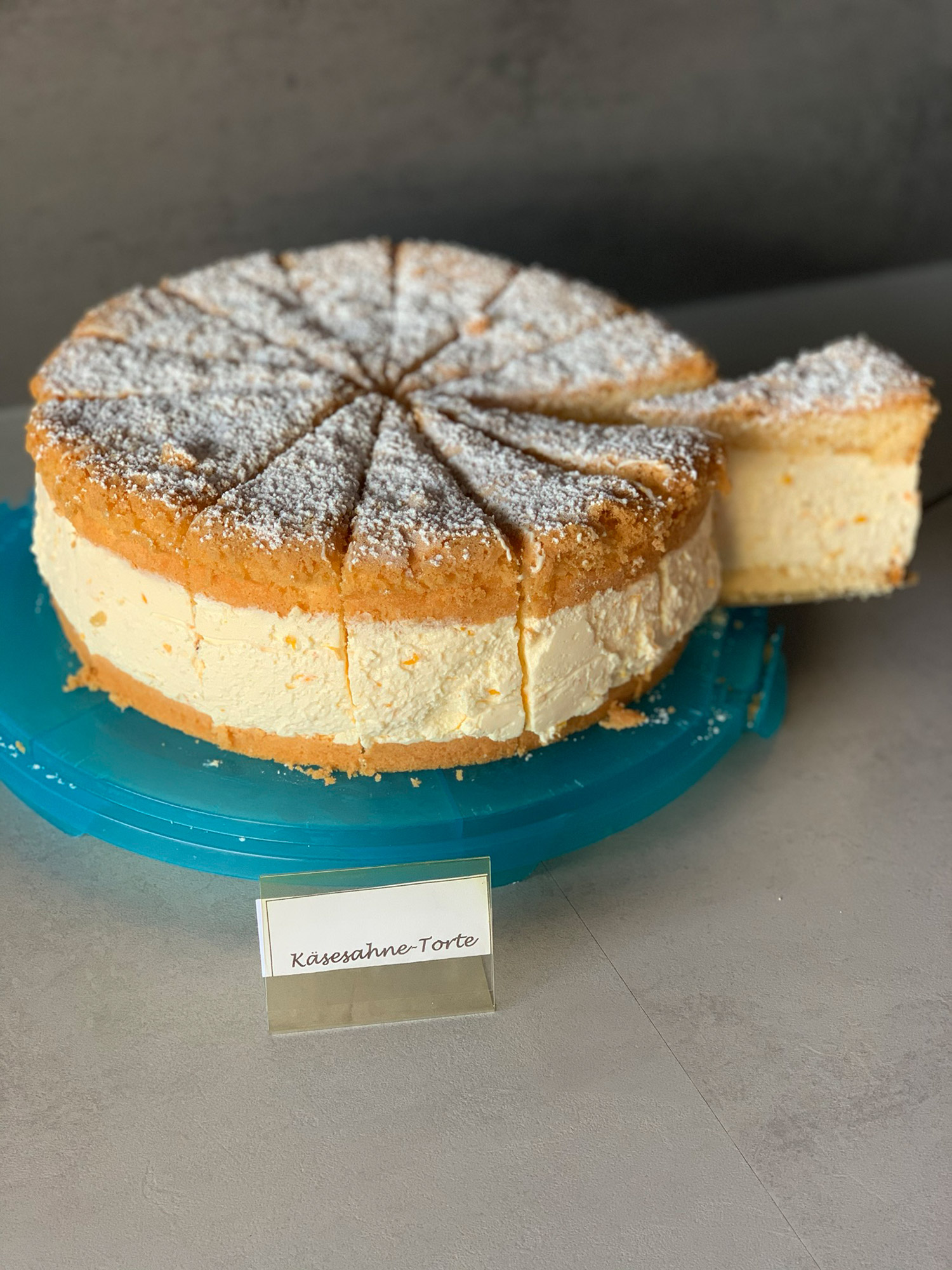 Käsesahne Torte • Hofcafé Reisig